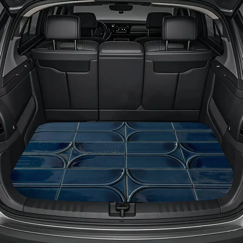 Car Accessories Must Have - แผ่นรองท้ายรถ 1 ชิ้น พร้อมลายพิมพ์ ของใช้จำเป็นสำหรับการเดินทาง เหมาะกับรถยนต์หลากหลายรุ่น